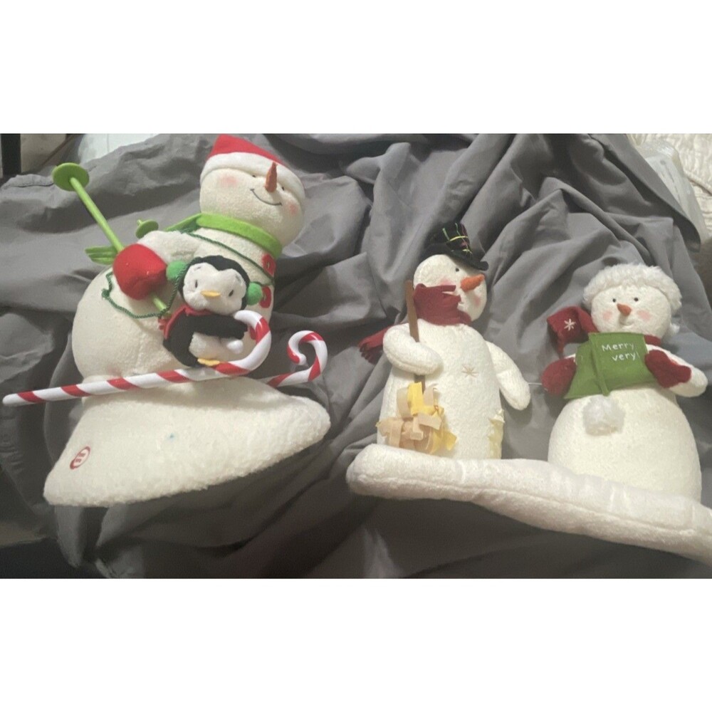 Hallmark 2012 Jingle Pals Swooshin' Duo Skiing Snowman Singing  & Couple LOW $
